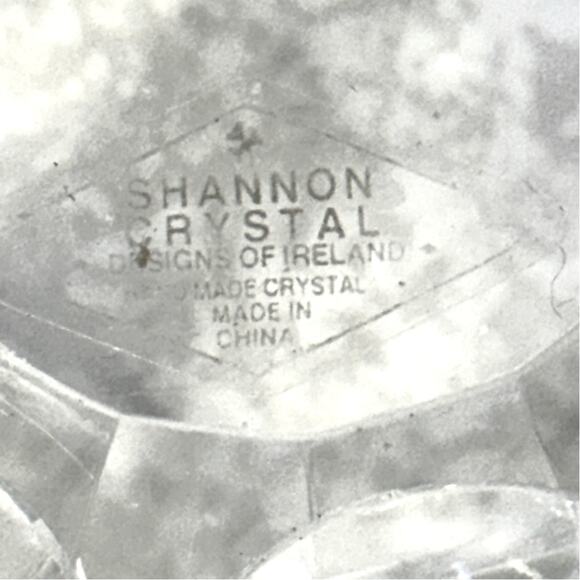 Shannon by Godinger Ireland Crystal 9" Prism Lotus Pillar Candle Holder - Picture 6 of 7